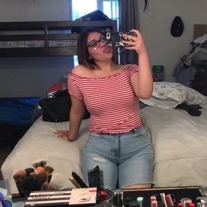 Meet your Posher, Carolina